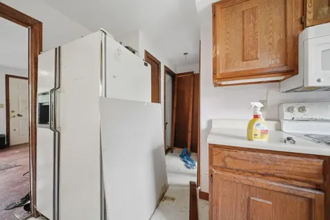 13 Sunnyside Lane Derry NH 03038