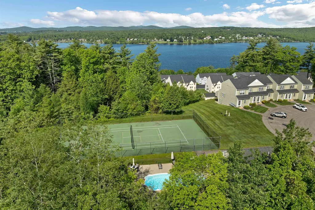 53 Evergreens Drive Laconia NH 03246