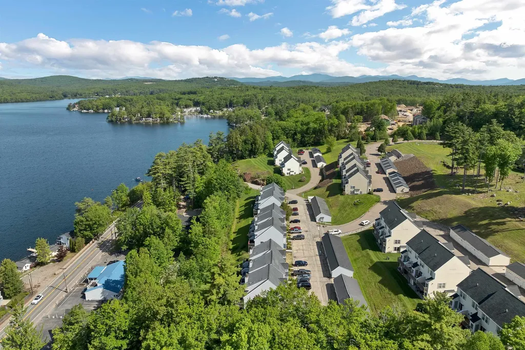 53 Evergreens Drive Laconia NH 03246