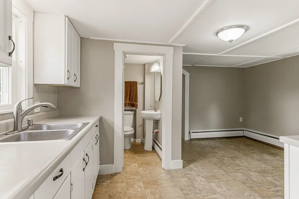 2 Lee Street Somersworth NH 03878