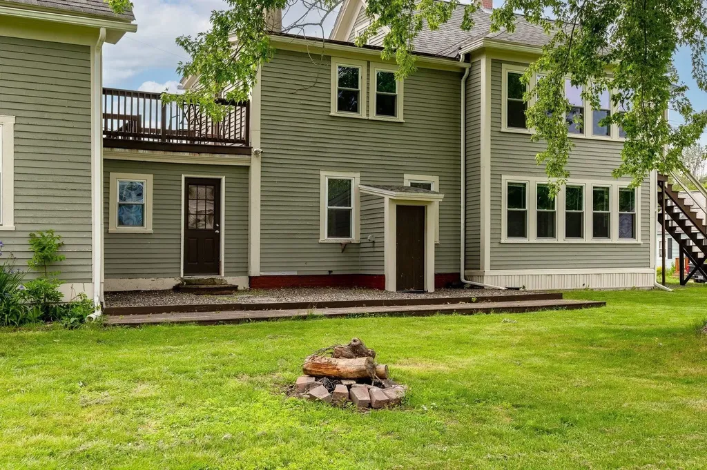 2 Lee Street Somersworth NH 03878