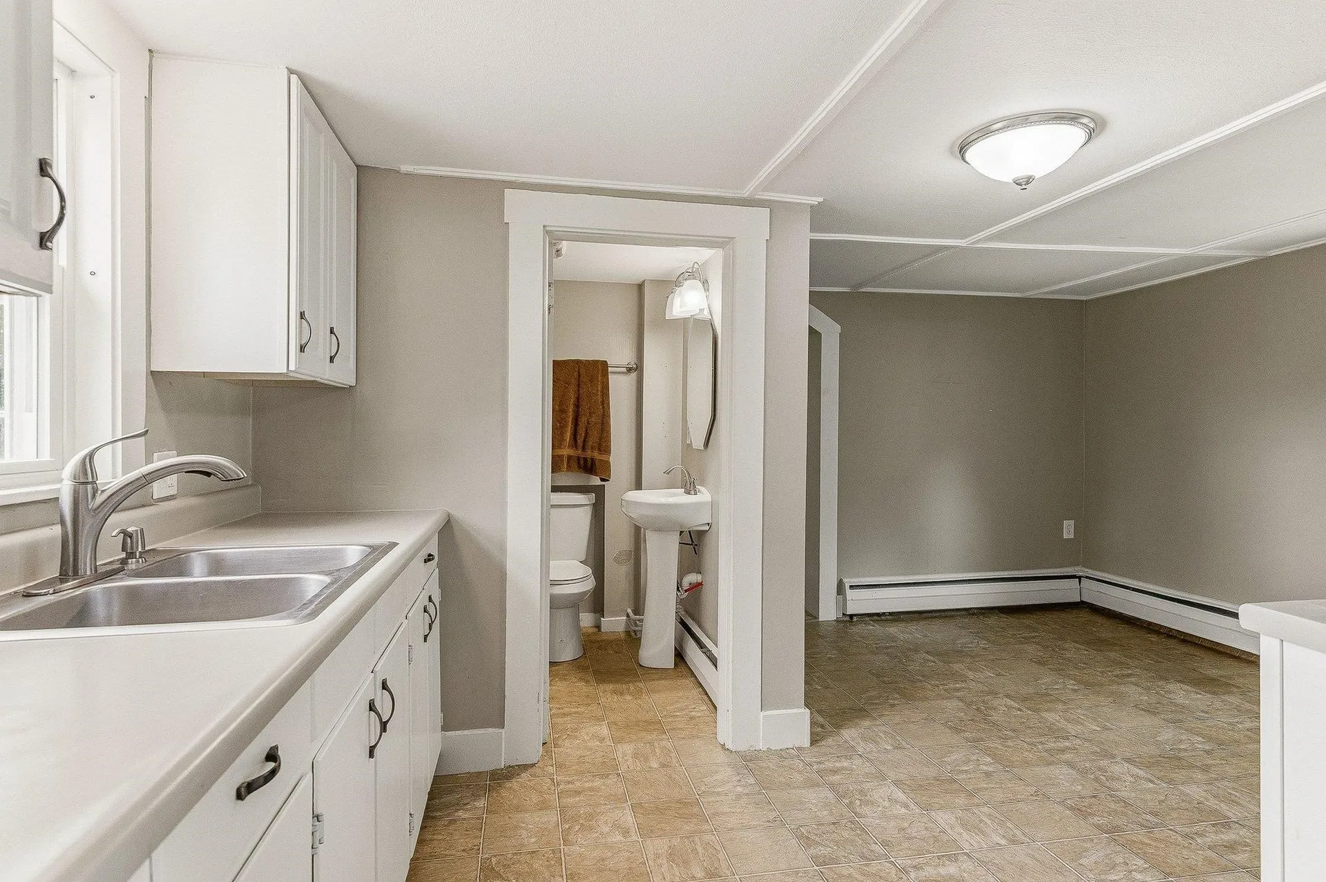 2 Lee Street Somersworth NH 03878
