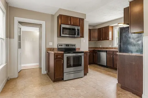2 Lee Street Somersworth NH 03878
