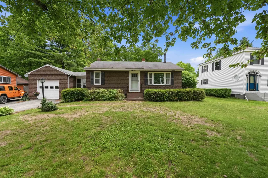 127 Franklin Street Rochester NH 03867