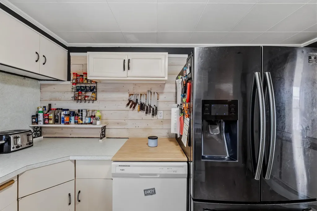 127 Franklin Street Rochester NH 03867