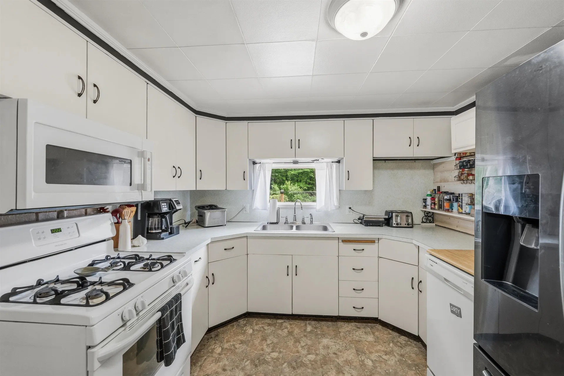 127 Franklin Street Rochester NH 03867