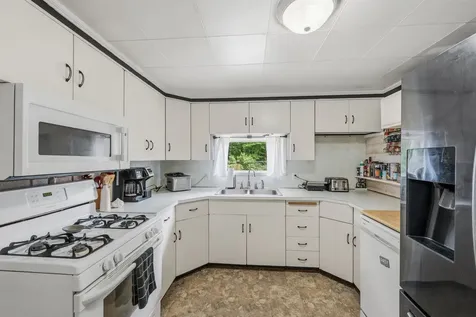 127 Franklin Street Rochester NH 03867