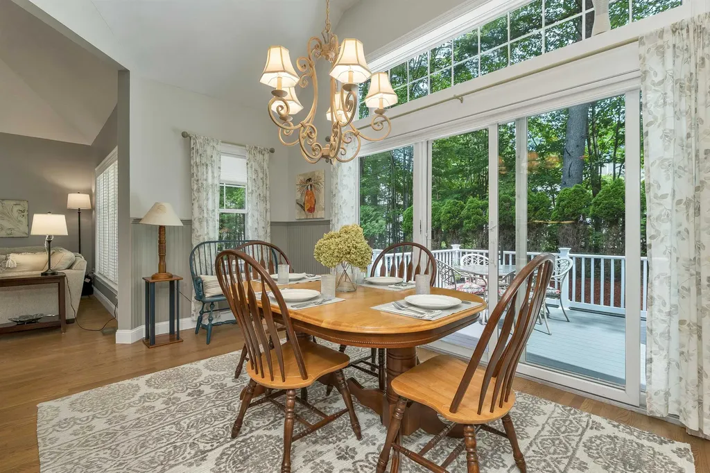 27 Sandpiper Lane Merrimack NH 03054