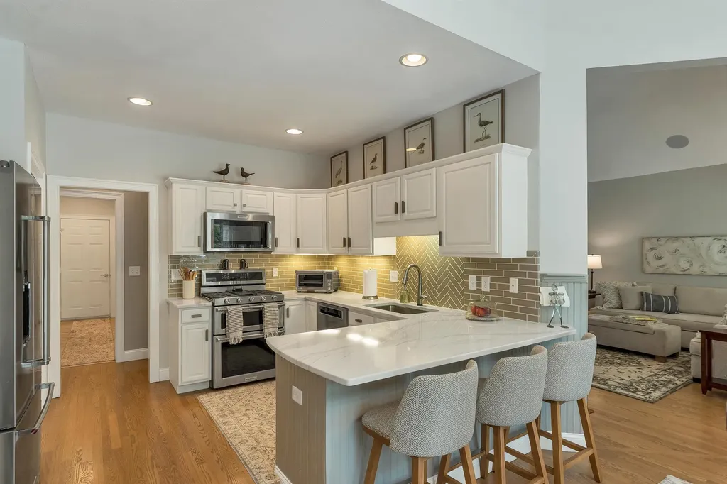 27 Sandpiper Lane Merrimack NH 03054