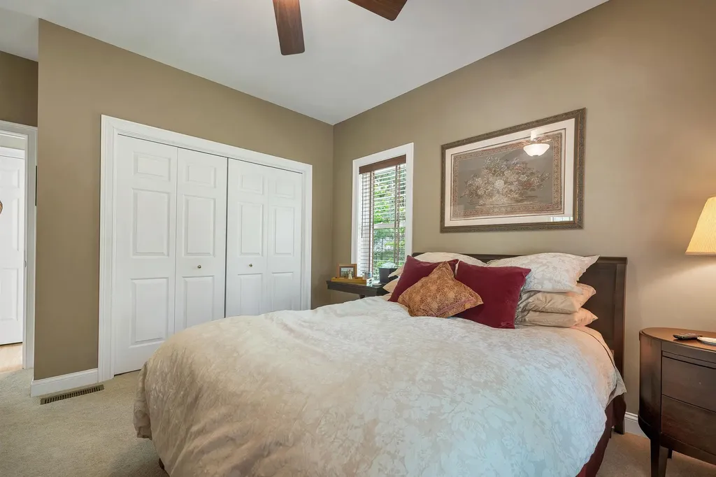 27 Sandpiper Lane Merrimack NH 03054