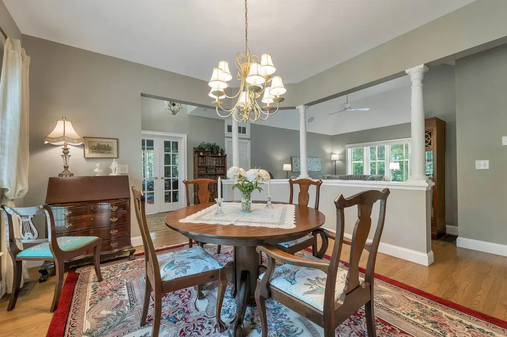 27 Sandpiper Lane Merrimack NH 03054