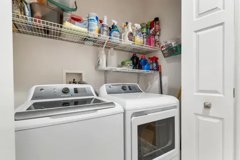27 Sandpiper Lane Merrimack NH 03054
