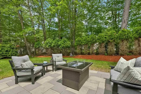 27 Sandpiper Lane Merrimack NH 03054