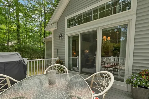 27 Sandpiper Lane Merrimack NH 03054