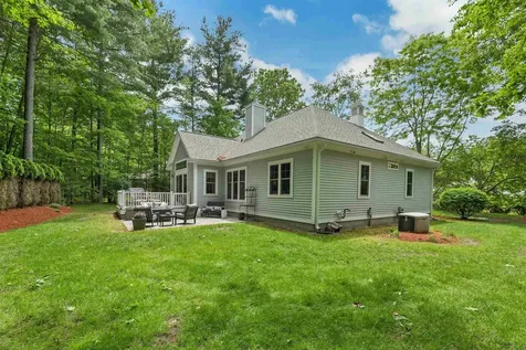 27 Sandpiper Lane Merrimack NH 03054