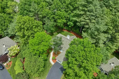 27 Sandpiper Lane Merrimack NH 03054