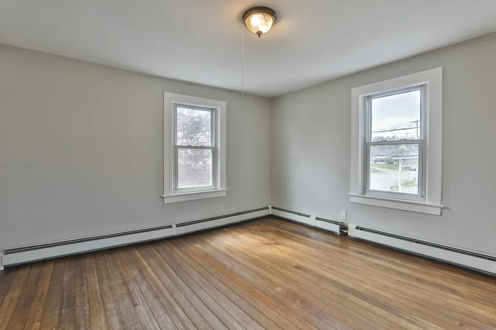 23 Beech Street Newport NH 03773