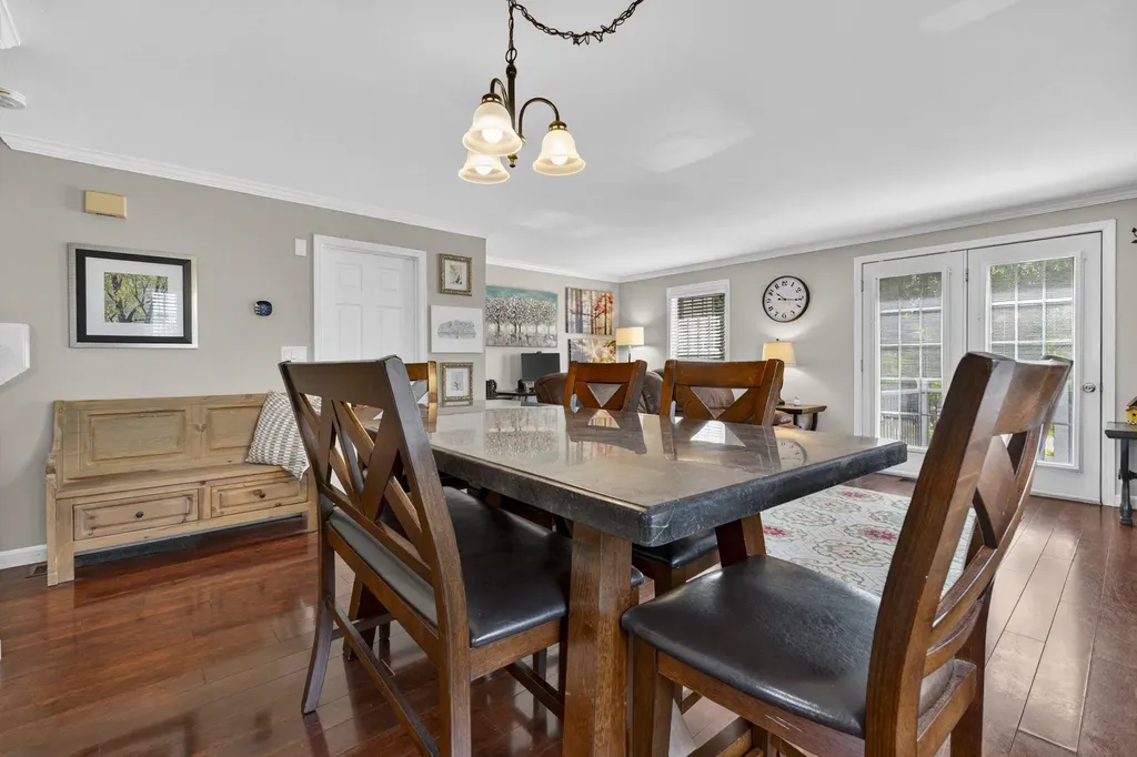 11 Sundown Drive Derry NH 03038