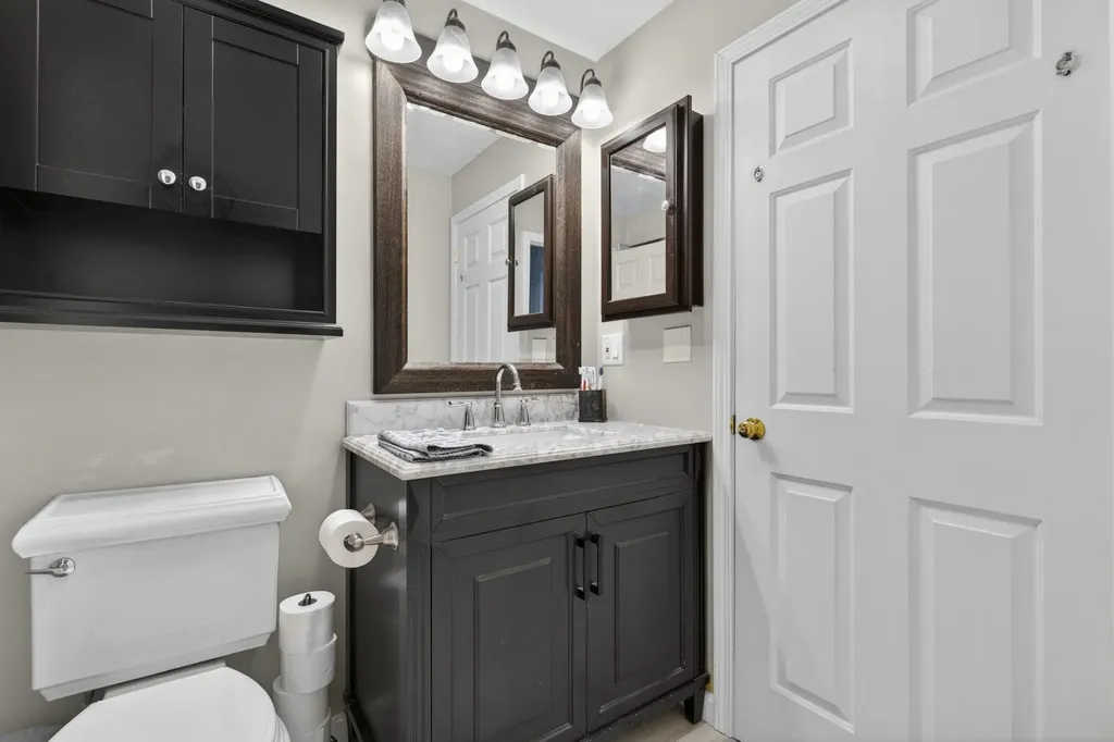 11 Sundown Drive Derry NH 03038