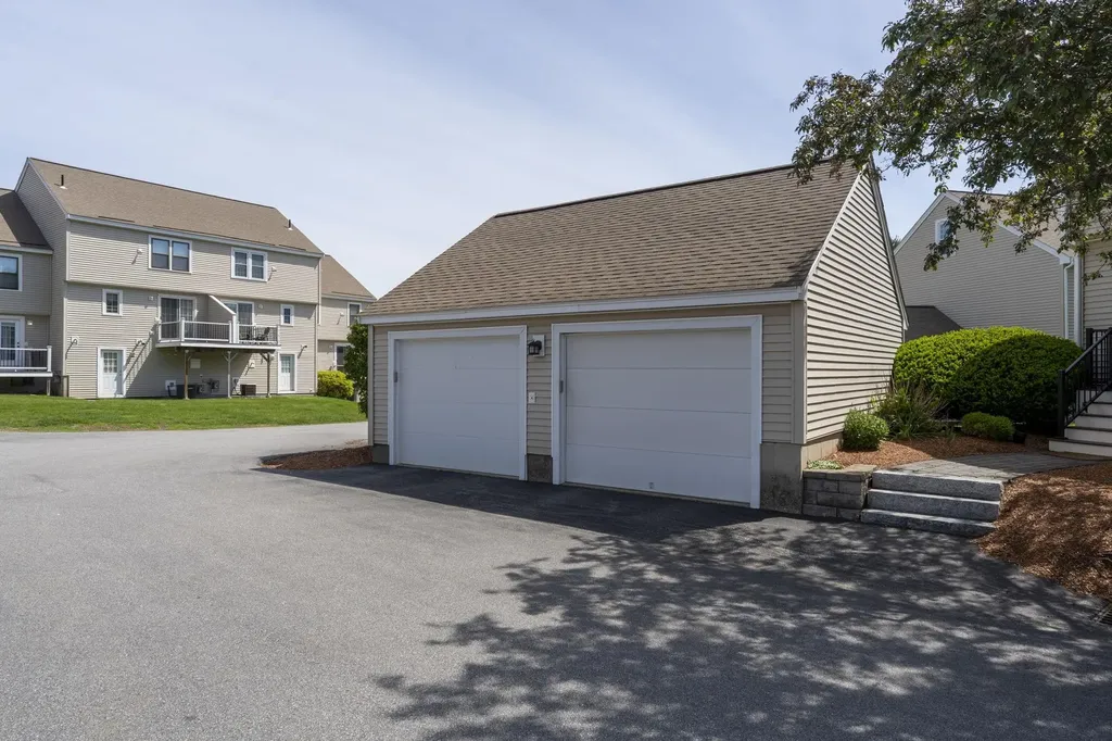 11 Sundown Drive Derry NH 03038