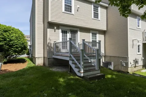 11 Sundown Drive Derry NH 03038