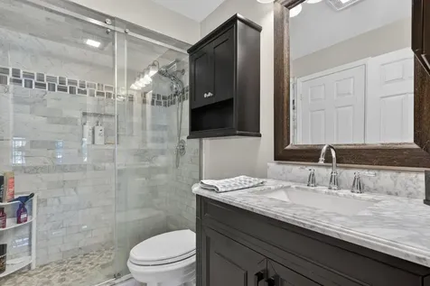 11 Sundown Drive Derry NH 03038