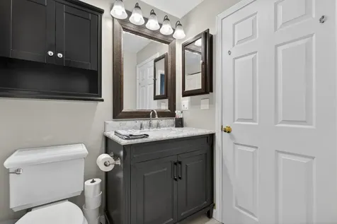 11 Sundown Drive Derry NH 03038