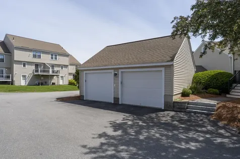 11 Sundown Drive Derry NH 03038