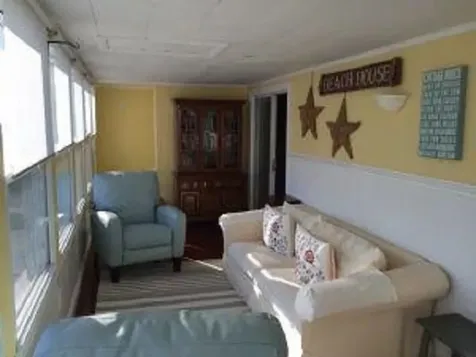18 Lowell Street Seabrook NH 03874