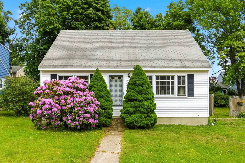 184 Green Acres Drive Manchester NH 03109