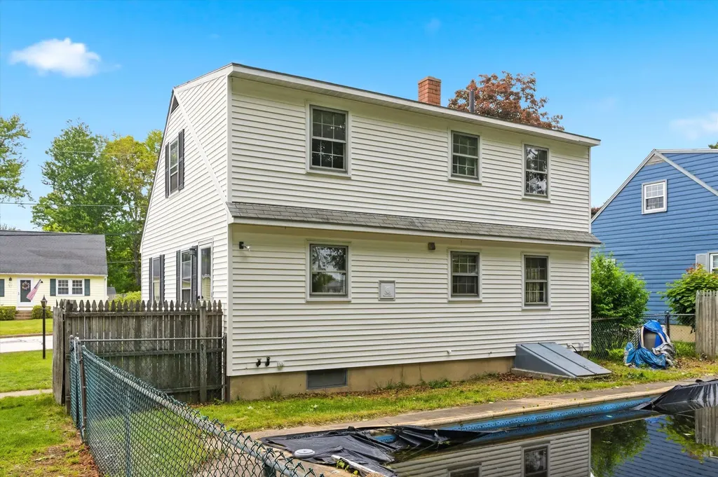 184 Green Acres Drive Manchester NH 03109