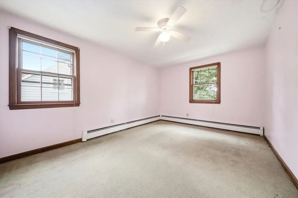 184 Green Acres Drive Manchester NH 03109
