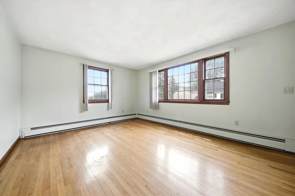 184 Green Acres Drive Manchester NH 03109