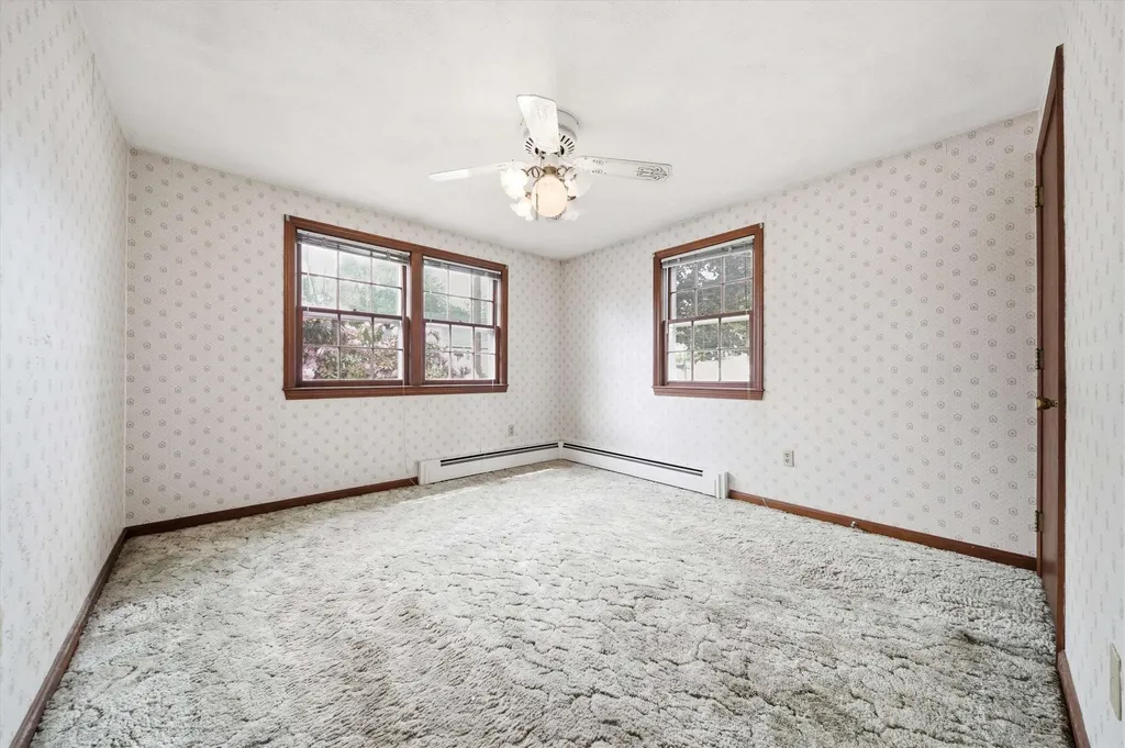 184 Green Acres Drive Manchester NH 03109