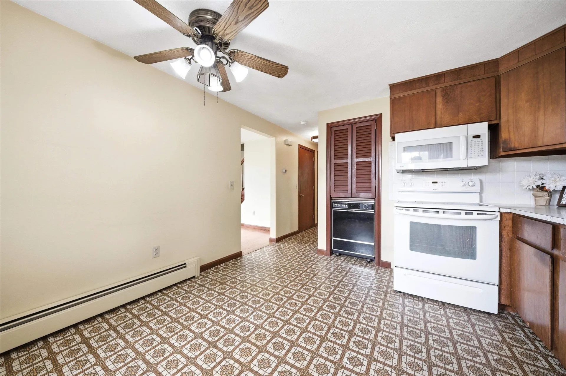 184 Green Acres Drive Manchester NH 03109