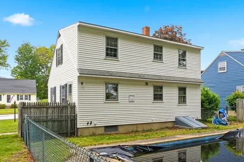 184 Green Acres Drive Manchester NH 03109