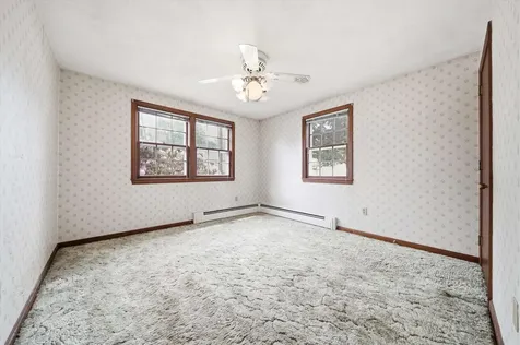 184 Green Acres Drive Manchester NH 03109