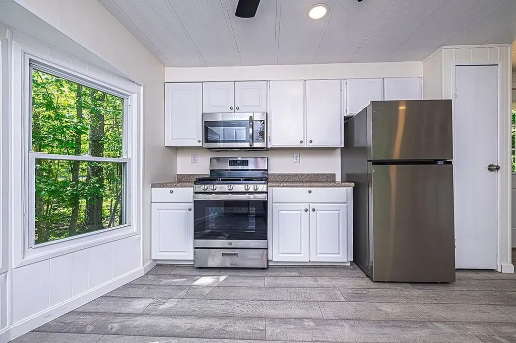 11 Gray Road Barnstead NH 03225