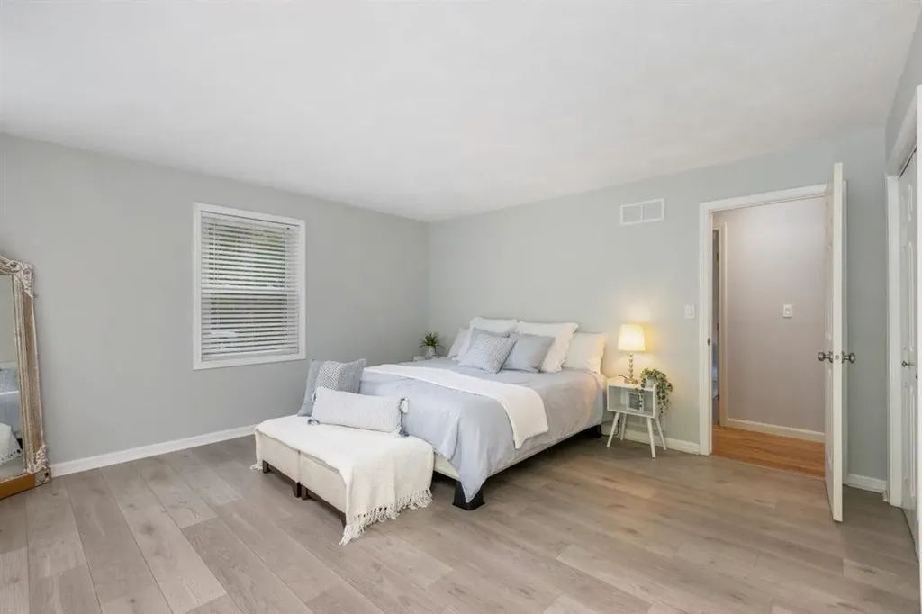 16 Locke Mill Drive Litchfield NH 03052