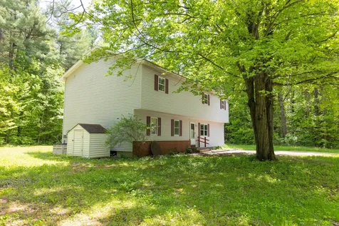269 Cedar Wood Terrace Georgia VT 05468