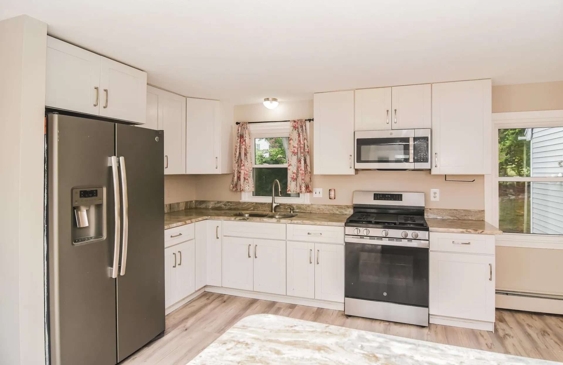 22 Greenwood Drive Nashua NH 03062