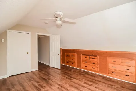 22 Greenwood Drive Nashua NH 03062