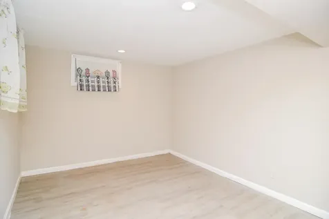 22 Greenwood Drive Nashua NH 03062