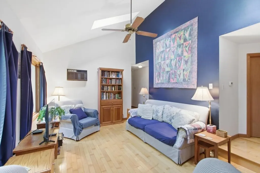 12 Poplar Drive Raymond NH 03077
