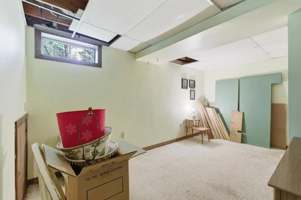 12 Poplar Drive Raymond NH 03077