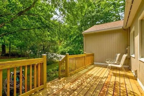 12 Poplar Drive Raymond NH 03077