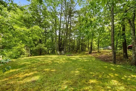 12 Poplar Drive Raymond NH 03077