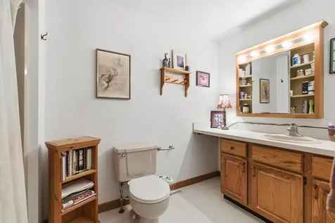 12 Poplar Drive Raymond NH 03077