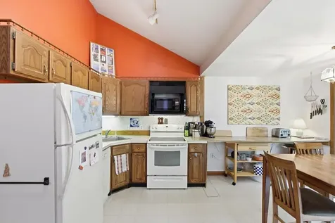 12 Poplar Drive Raymond NH 03077