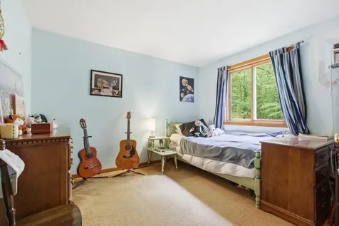 12 Poplar Drive Raymond NH 03077